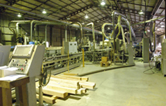 写真:プレカットの工場